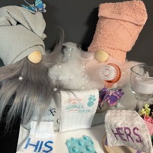 Ollie and Lena “You are the Bubbles to my Bath” gnomes.